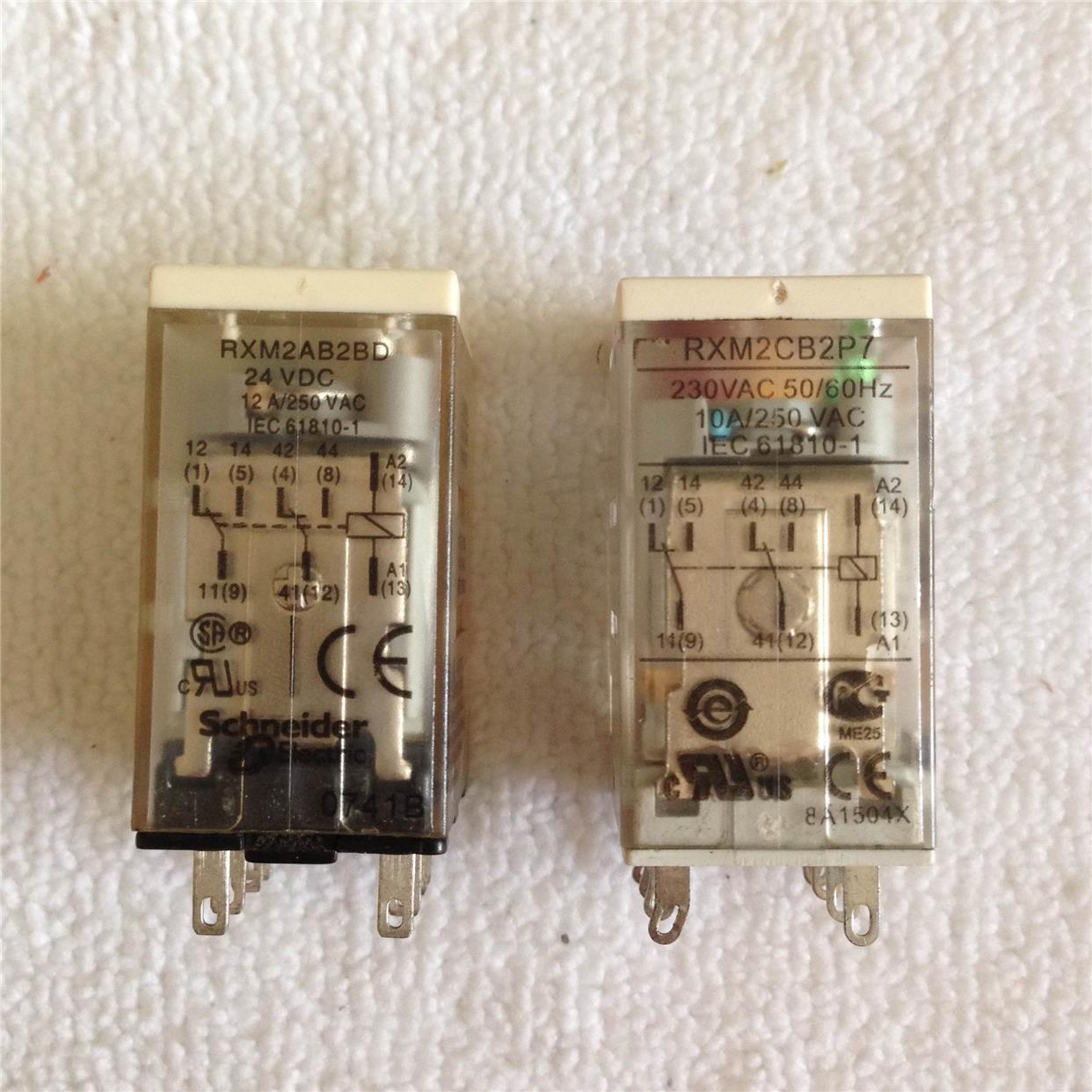 议价中间继电器 RXM2CB2P7 / RXM2AB2BD 两种