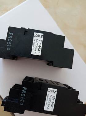 询价供应原装9.5成新富士继电器插座TP514X1,TP514X2,TP68X2议价