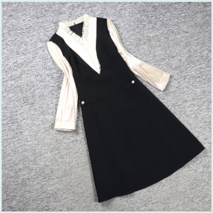 9101 2025春魅M系列 文艺假2件连衣裙 木耳边领 衣佳人折扣女