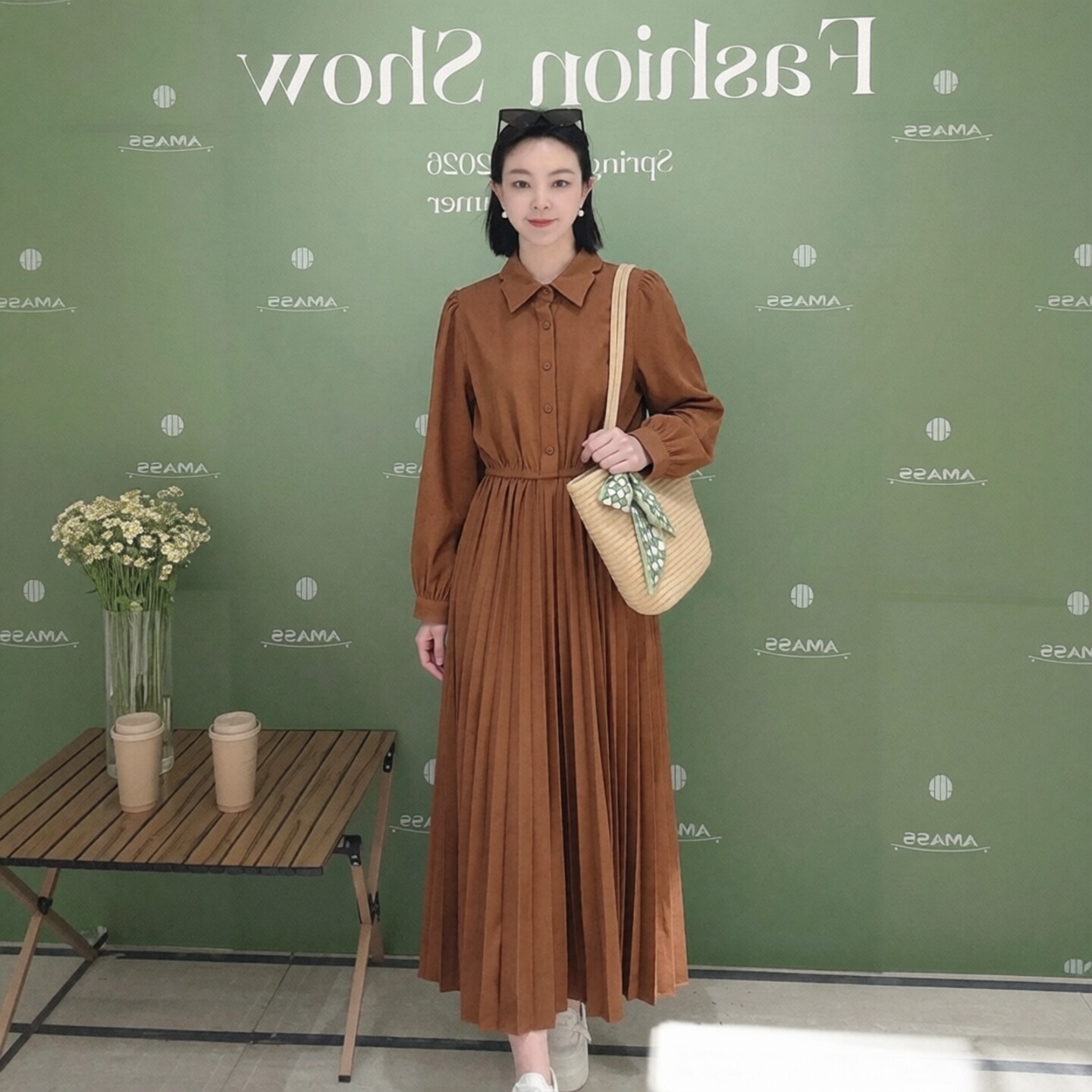 2026秋冬引Y系列1 衣佳人折扣女装 娃娃领 百褶松紧腰 连衣裙7031
