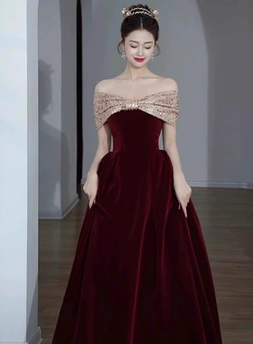 一字肩敬酒服新娘2026新款高级感丝绒订婚礼服裙女秋冬结婚回门服