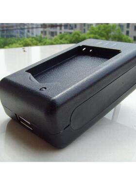 DPL品牌 适用艾诺V80 MP3百仕通831 e道航K700 GPS座充直插式AM01