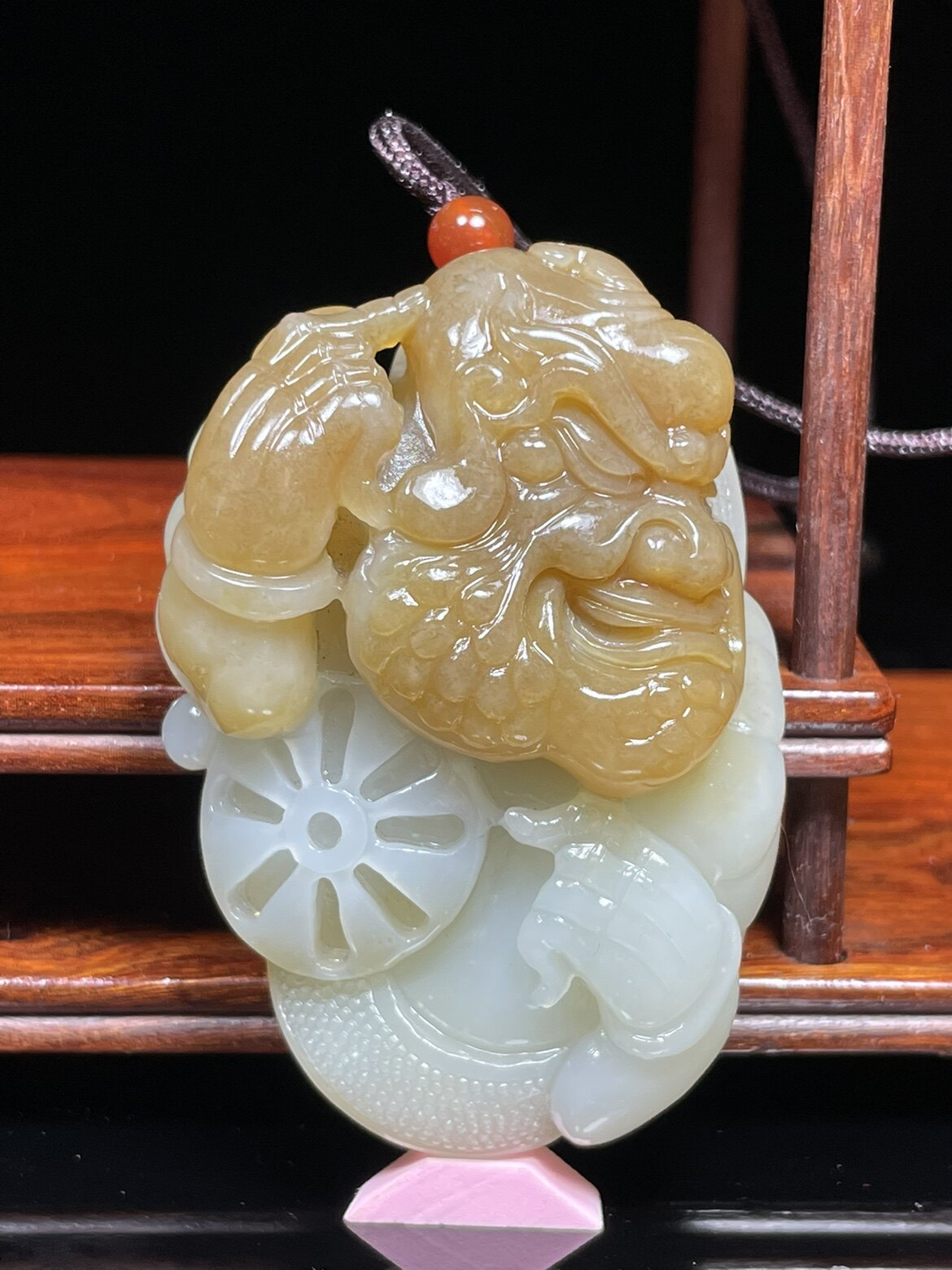 和田玉罗汉把件 新疆且末糖白玉俏色巧雕达摩罗汉菩萨大挂件