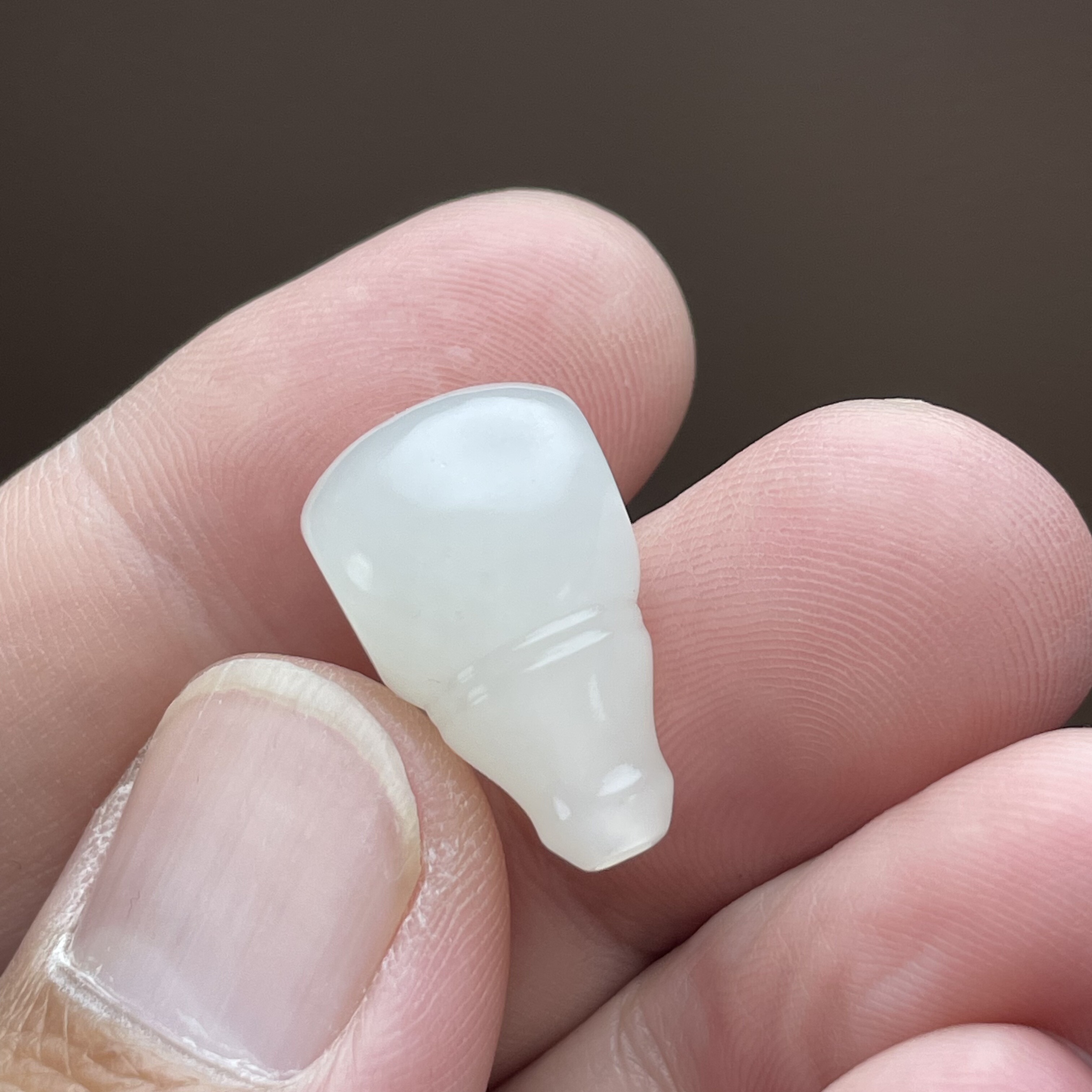 雅石玉器和田玉羊脂白玉三通佛头