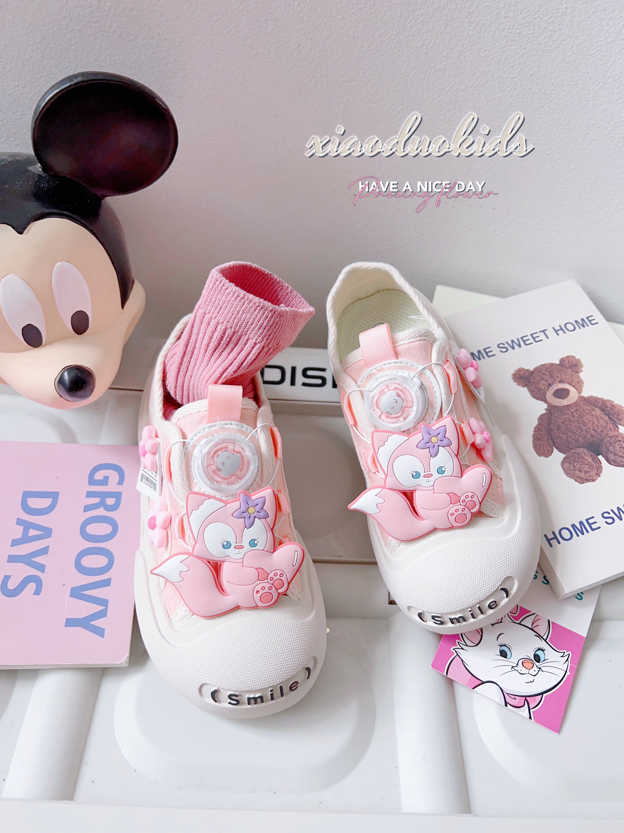 开口笑儿童帆布鞋2023秋季贝儿女童大头鞋旋转纽扣鞋粉色板鞋童鞋