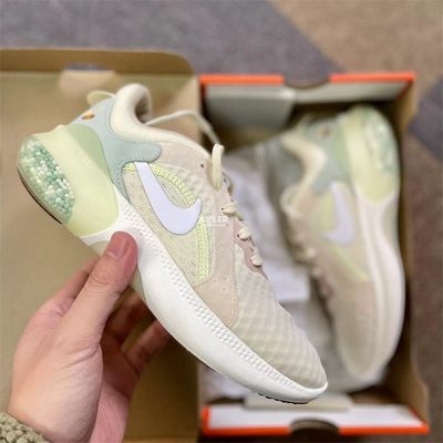 NIKE/耐克女子跑步鞋低帮