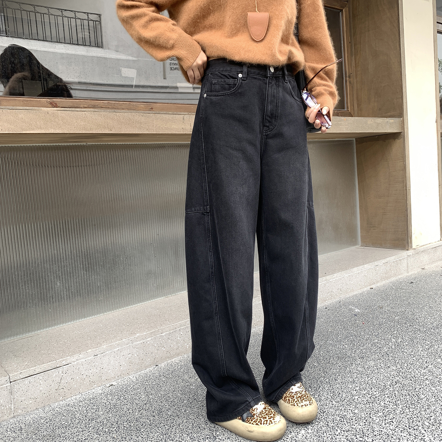 包容腿型巨显瘦~黑灰弯刀加绒牛仔裤女秋冬新款直筒宽松阔腿长裤