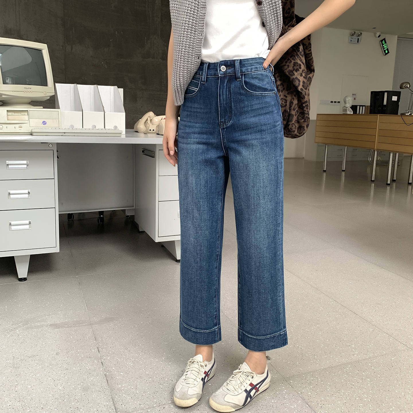 直腿制造器~烟管阔腿牛仔裤女秋季新款高腰弹力法棍九分直筒裤