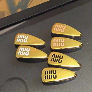 缪小姐新款金属珐琅一套发夹miu字母一字刘海侧边气发饰女高级感