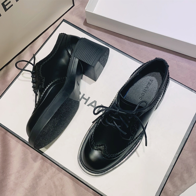 英伦复古布洛克鞋女秋新款单鞋