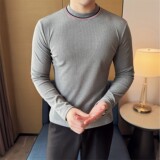 灰色