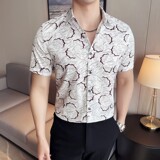 白色