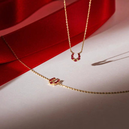 925纯银镀9k金幸运马蹄红宝石项链女满钻叠戴银饰锁骨链时尚百搭