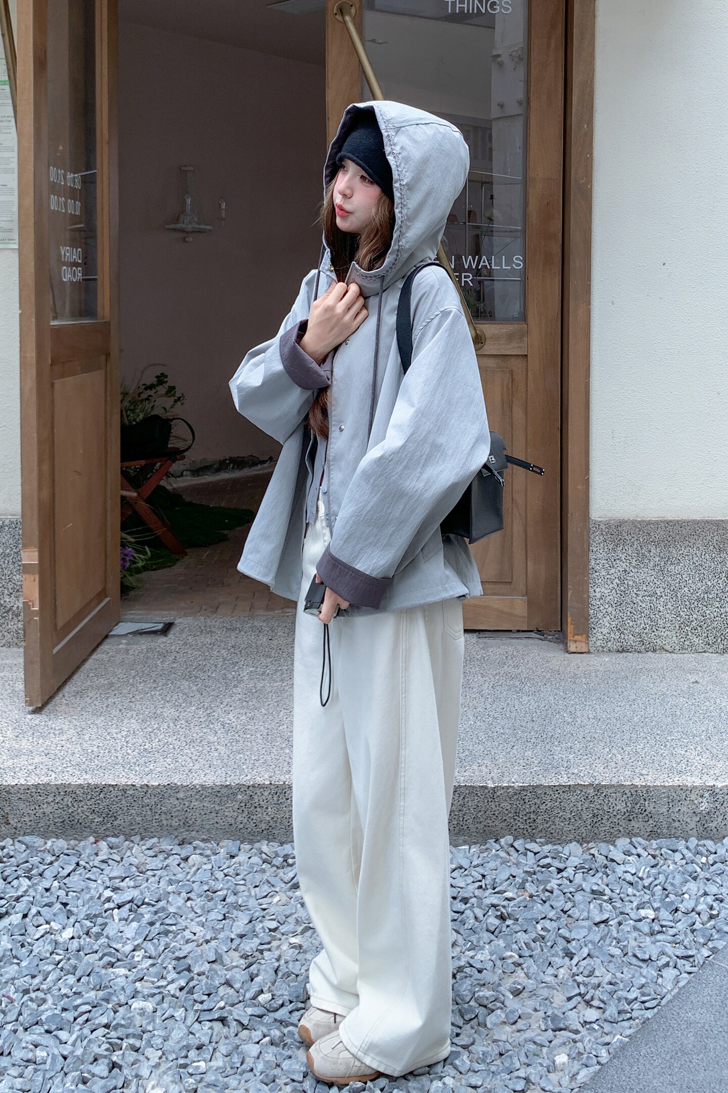 韩系连帽撞色浅蓝色冲锋衣短款外套女春秋2025新款小个子夹克上衣,女装短外套,浙宝171