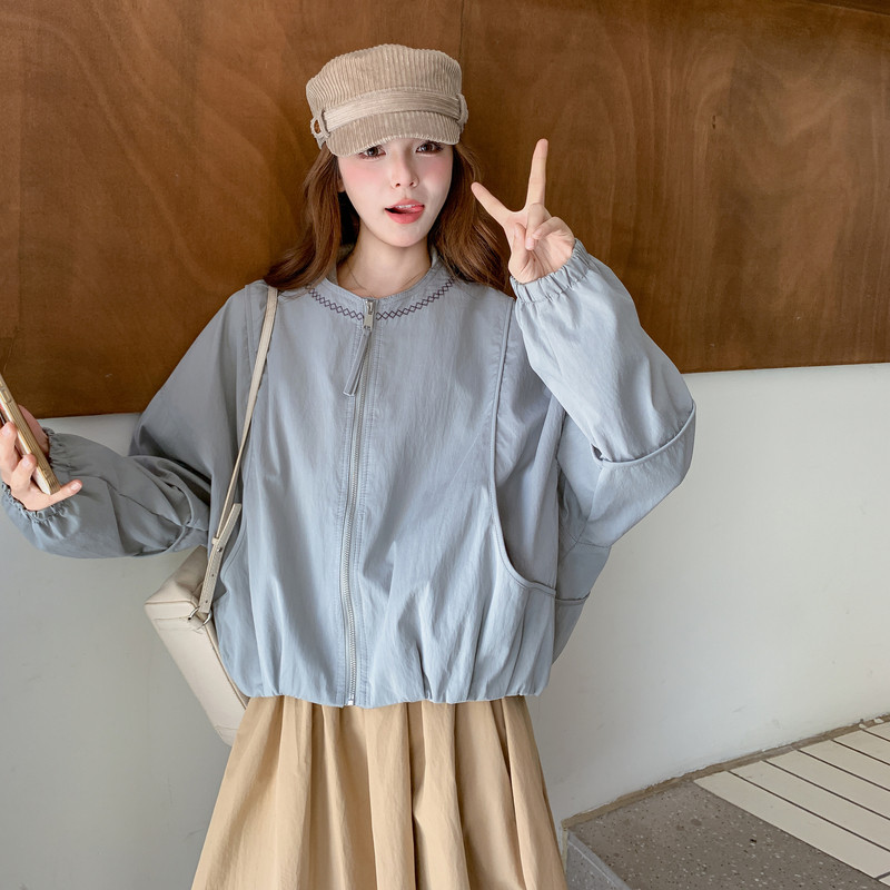 现货2026年春装新款圆领刺绣外套XW740P155K238，女装短外套，浙宝171