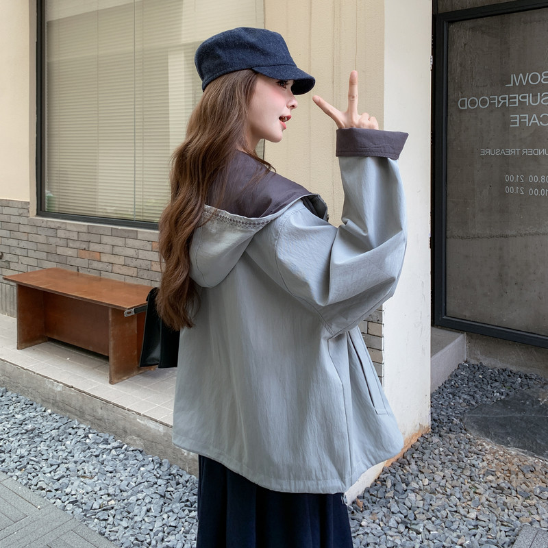 韩系连帽撞色浅蓝色冲锋衣短款外套女春秋2025新款小个子夹克上衣,女装短外套,浙宝171