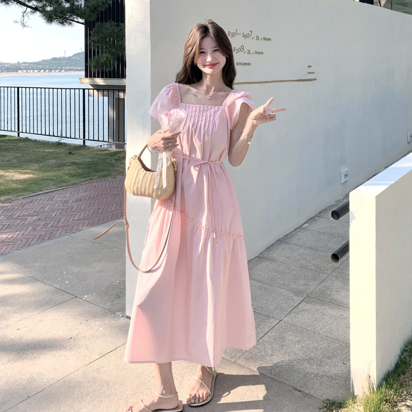 2026年夏新款方领泡泡袖压褶洋气显瘦连衣裙XW1132P155K238,女装连衣裙,浙宝171