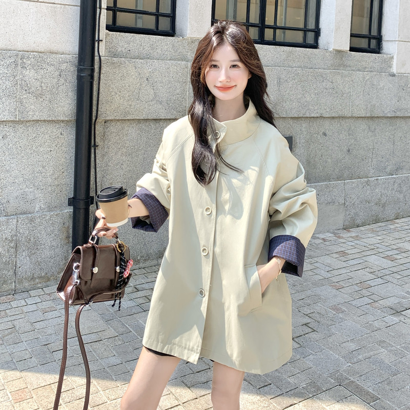 现货春装新款格纹拼接帽子可拆卸米杏色风衣XW751P165K248,女装短外套,浙宝171