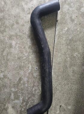 玉柴东风天锦210发动机上水管散热器上水管1303011-KM600/KD600