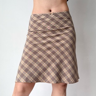 自制欧美风卡其色格纹半身裙女包臀中裙垂顺鱼尾裙 Girl