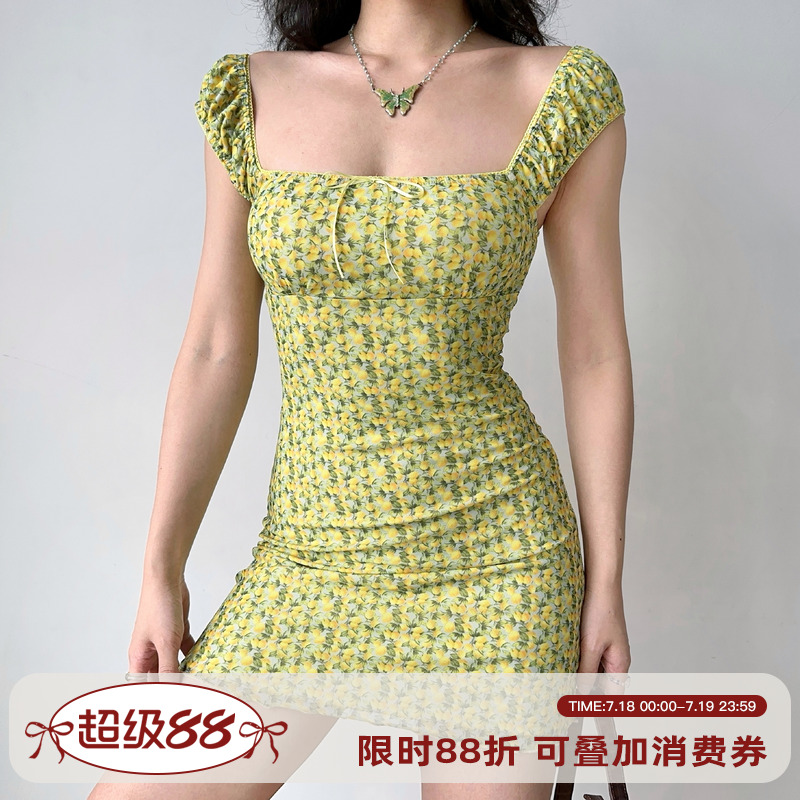 Go Girl Go 自制欧美风水果印花方领短袖连衣裙女夏修身包臀短裙