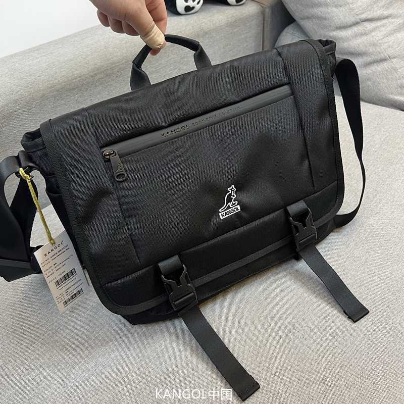 KANGOL袋鼠斜挎邮差包电脑包书包