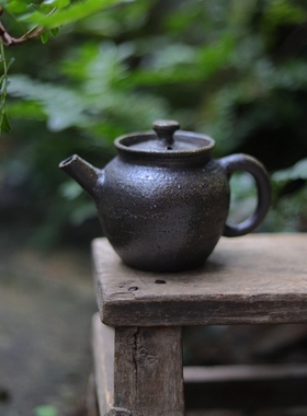 老岩泥侧把柴烧壶 云南龙窑纯手工原矿粗陶窑变落灰小号 后手急须
