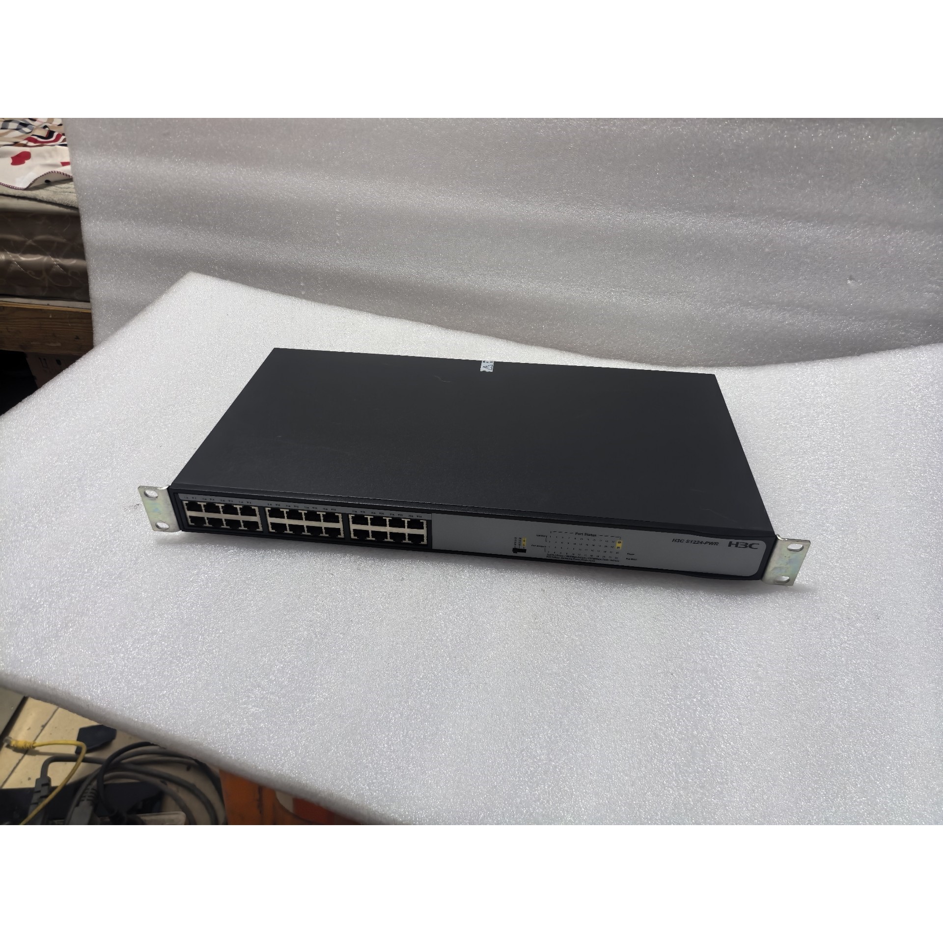 H3C S1224-PWR 24口全千兆POE交换机、实图片议价产品
