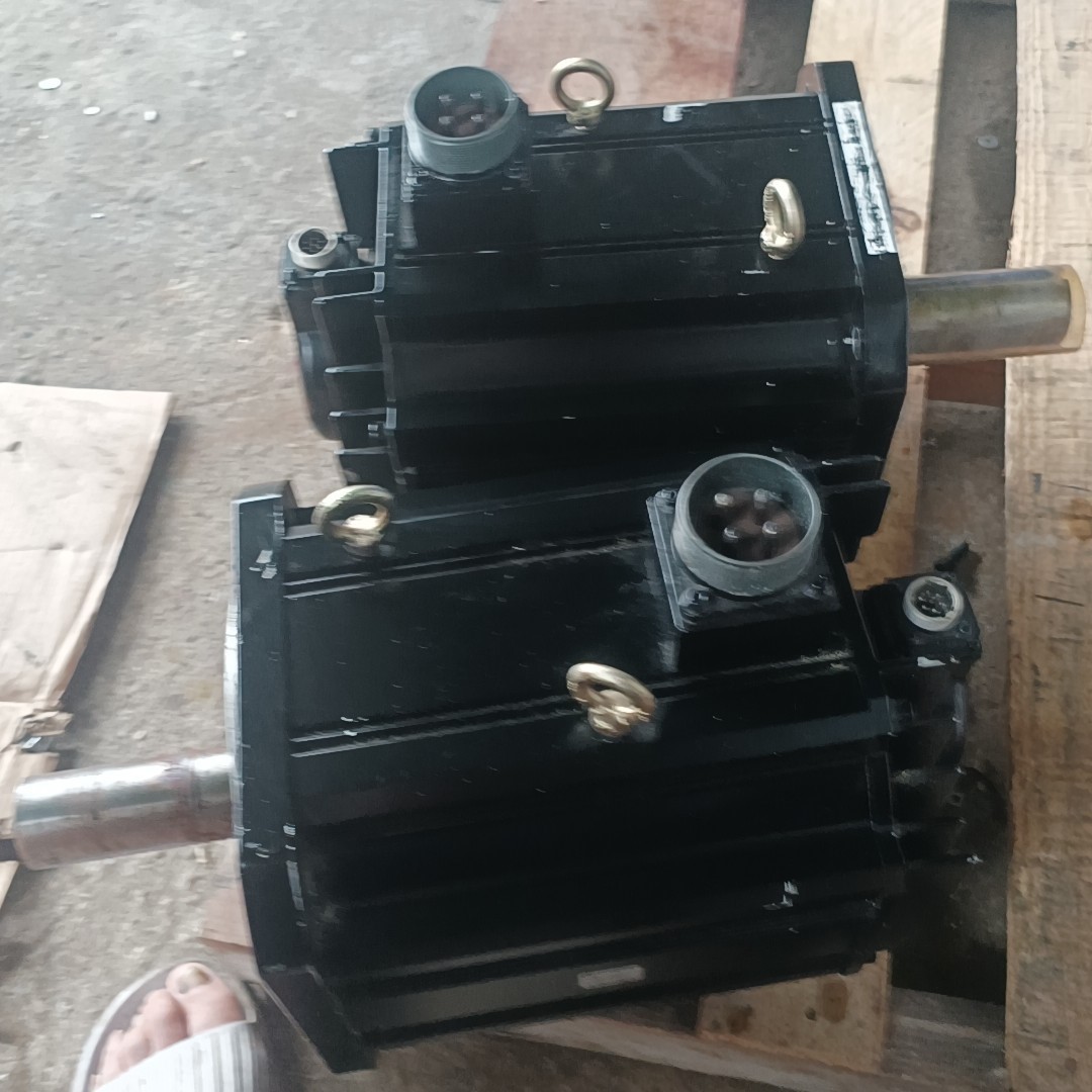 原装伺服电机马达VLBSV-ZA11K15,1100W两议价产品