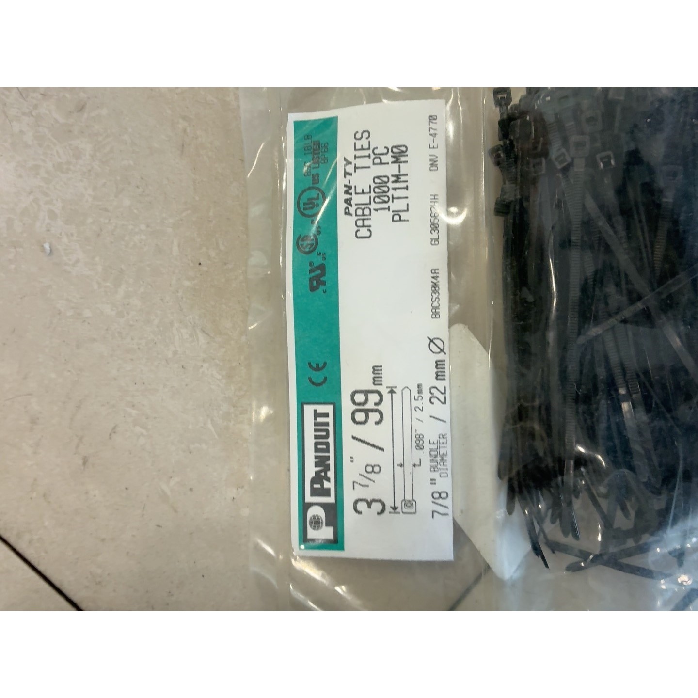 全新PANDUIT泛达扎带,型号PLT1M-M0,长度99m议价产品