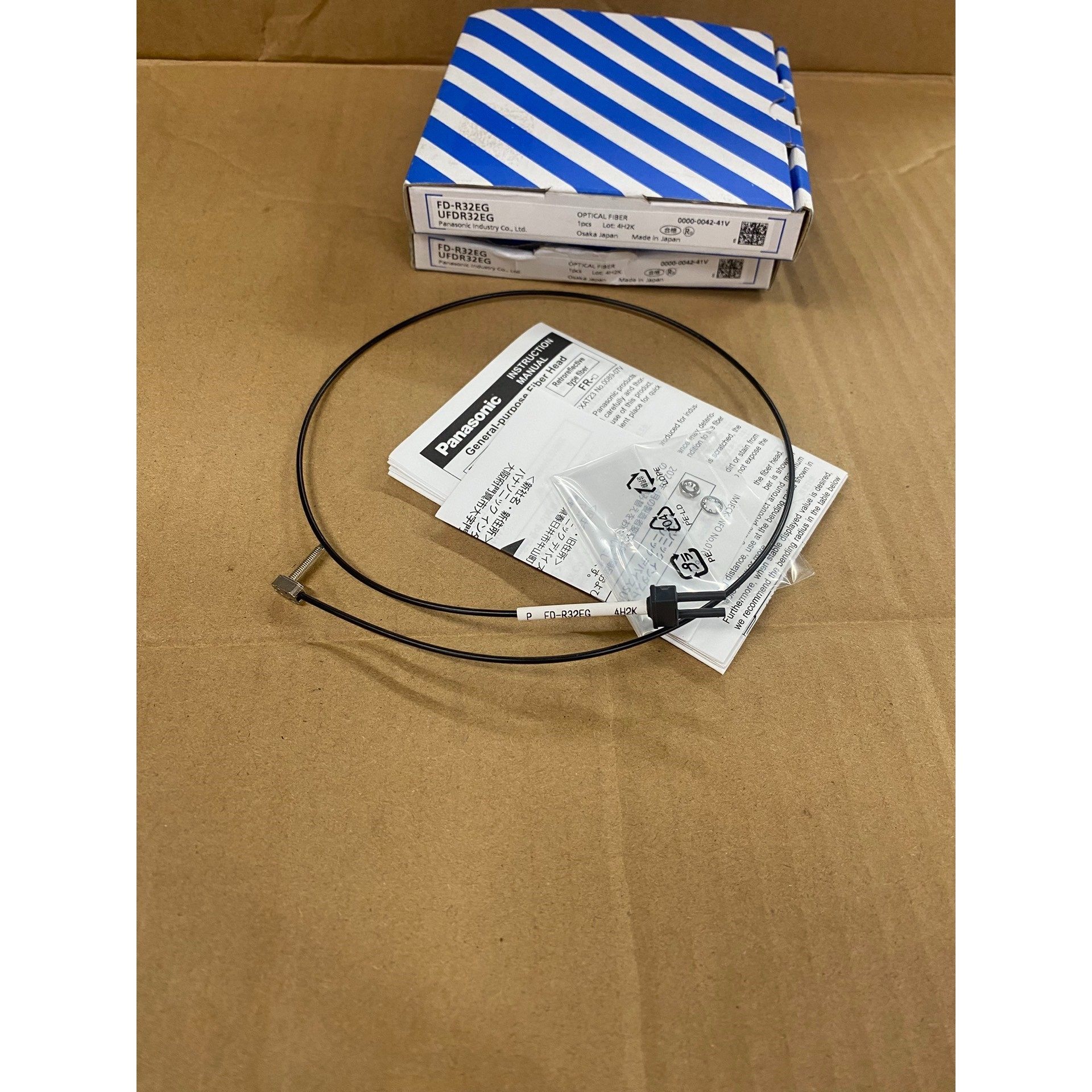 FD-R32EG全新光纤传感器,配件齐全,实物90一个议价产品