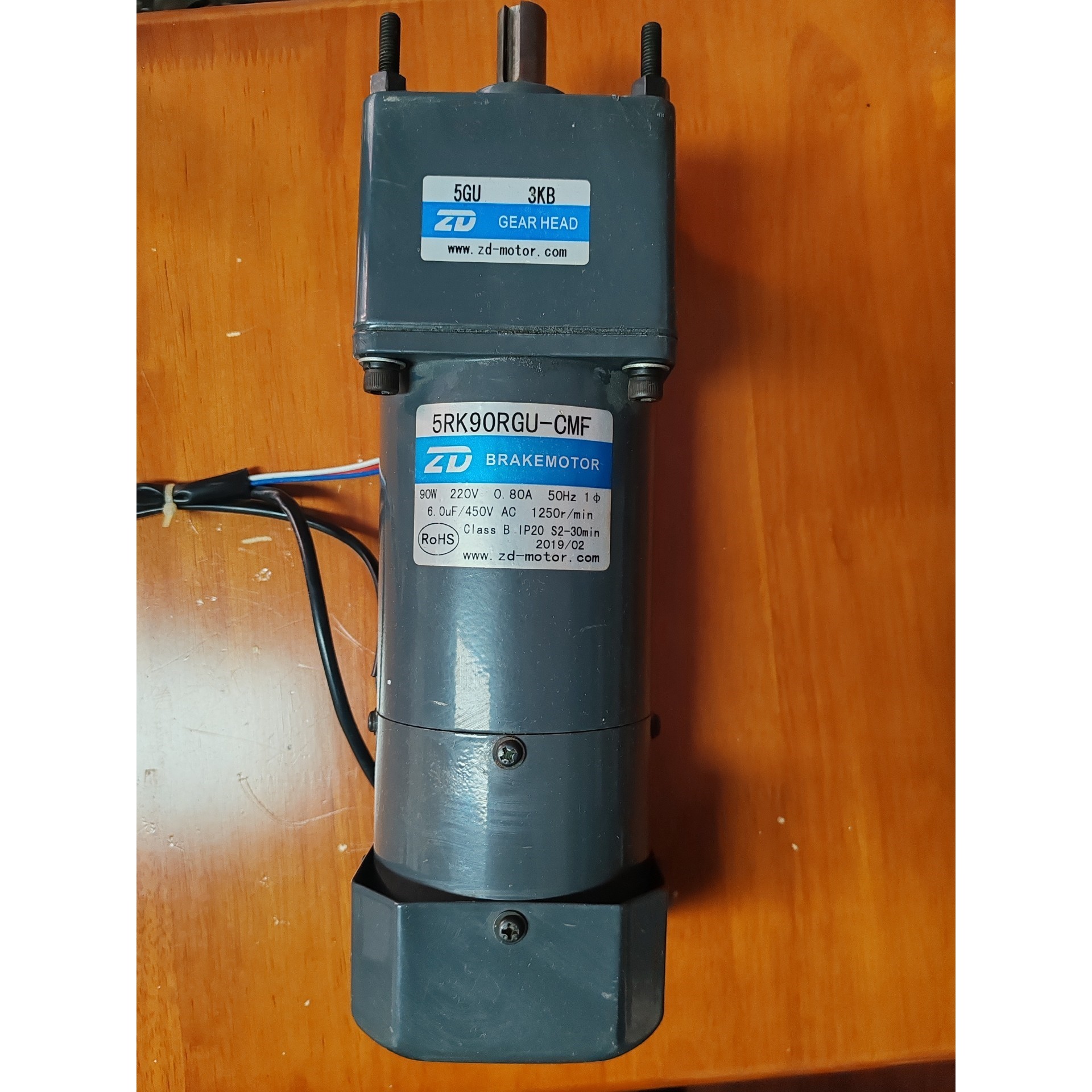 减速电机90W,5RK90RGU-CMF单相220V,轴径1议价产品