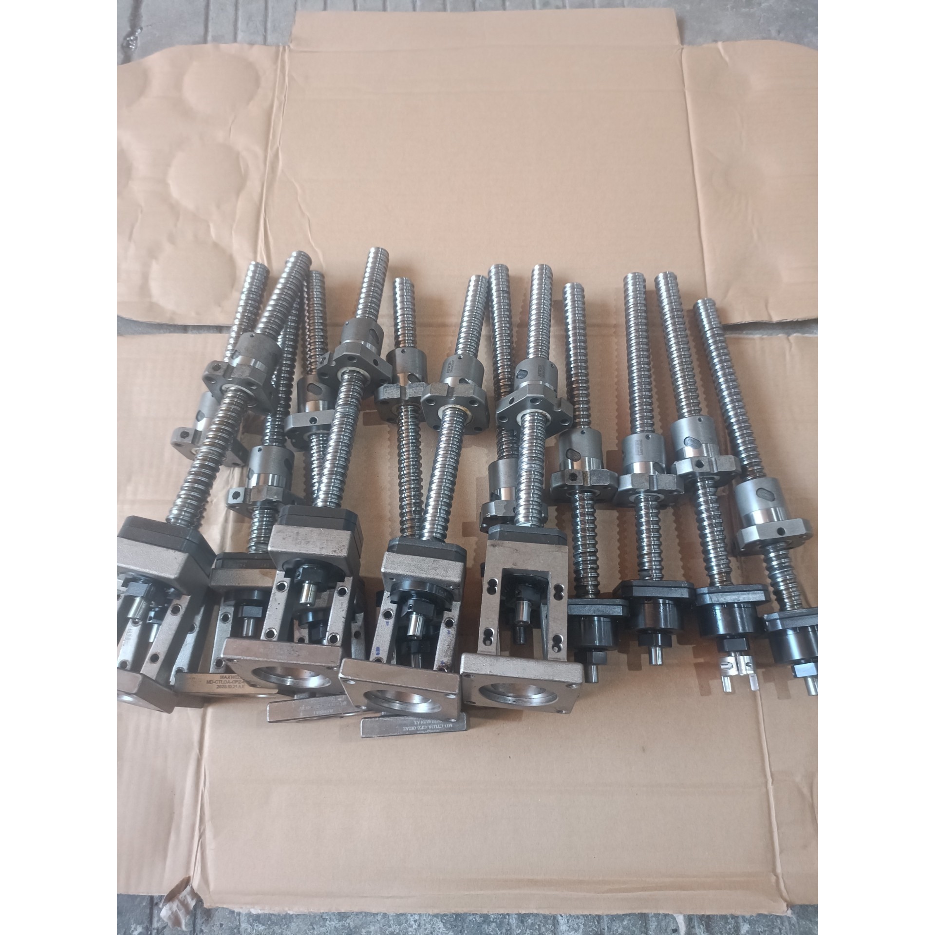 57电机座台湾上银HIWIN 1605滚珠丝杆直径15.5m议价产品