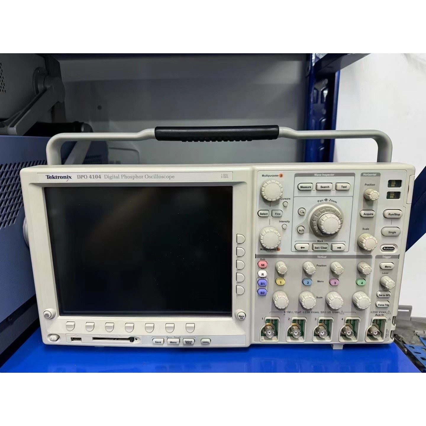 泰克DPO4104示波器,1GHz,5GS/s采样率,4通道议价产品
