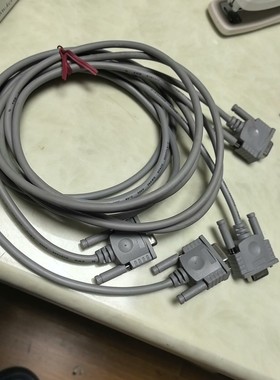 OP-279379针串口线,灰色,长度约2米,接口清晰完整.议价产品