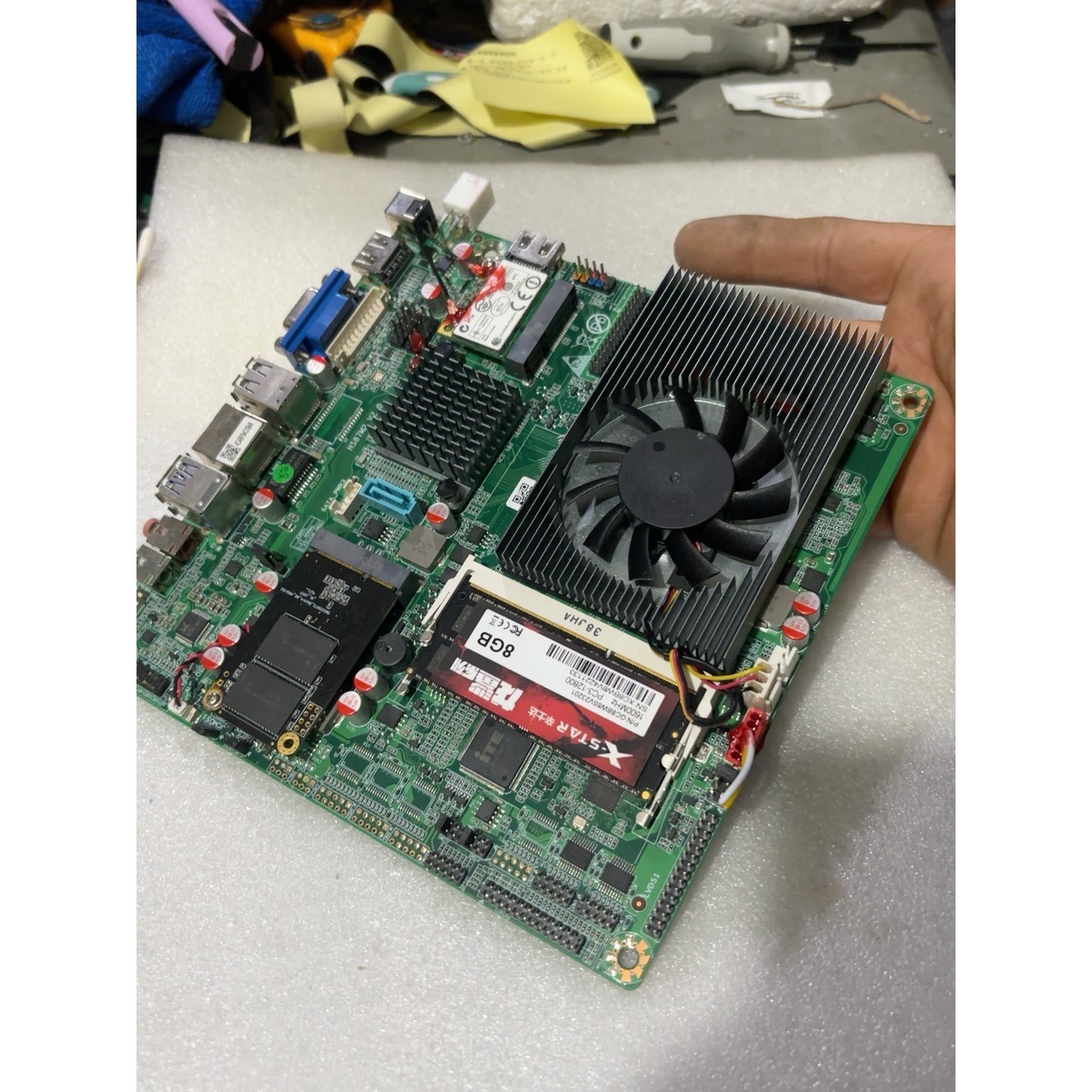 广告机HS87M2-V20 主板I7-4600M议价产品