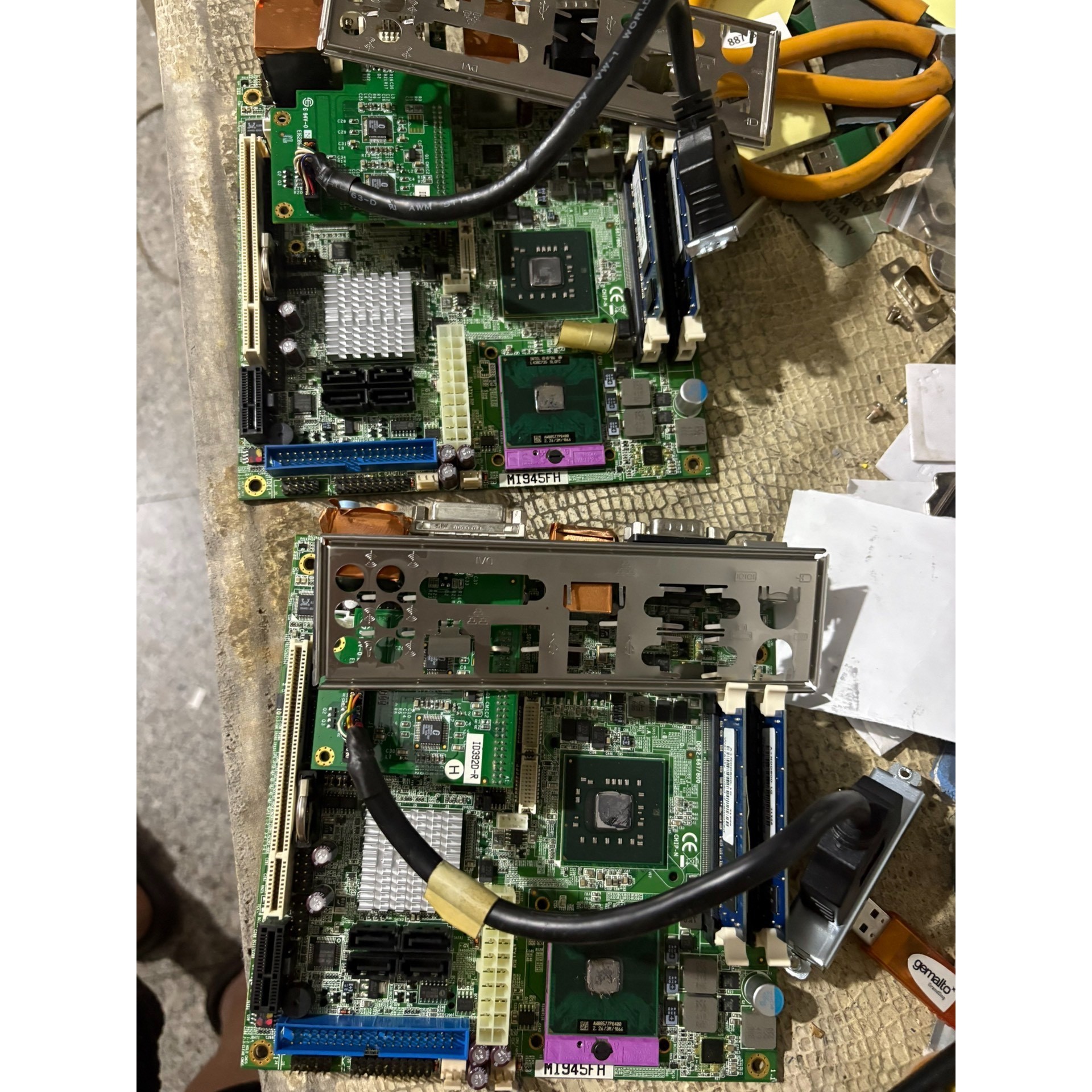 工控主板MI945FH漂亮包好还有二片议价产品