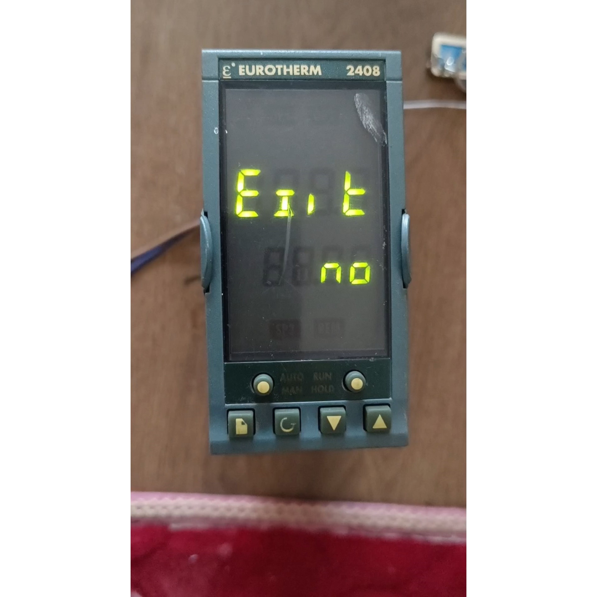 英国 欧陆 EUROTHERM 温控器2408可编程控制器3议价产品