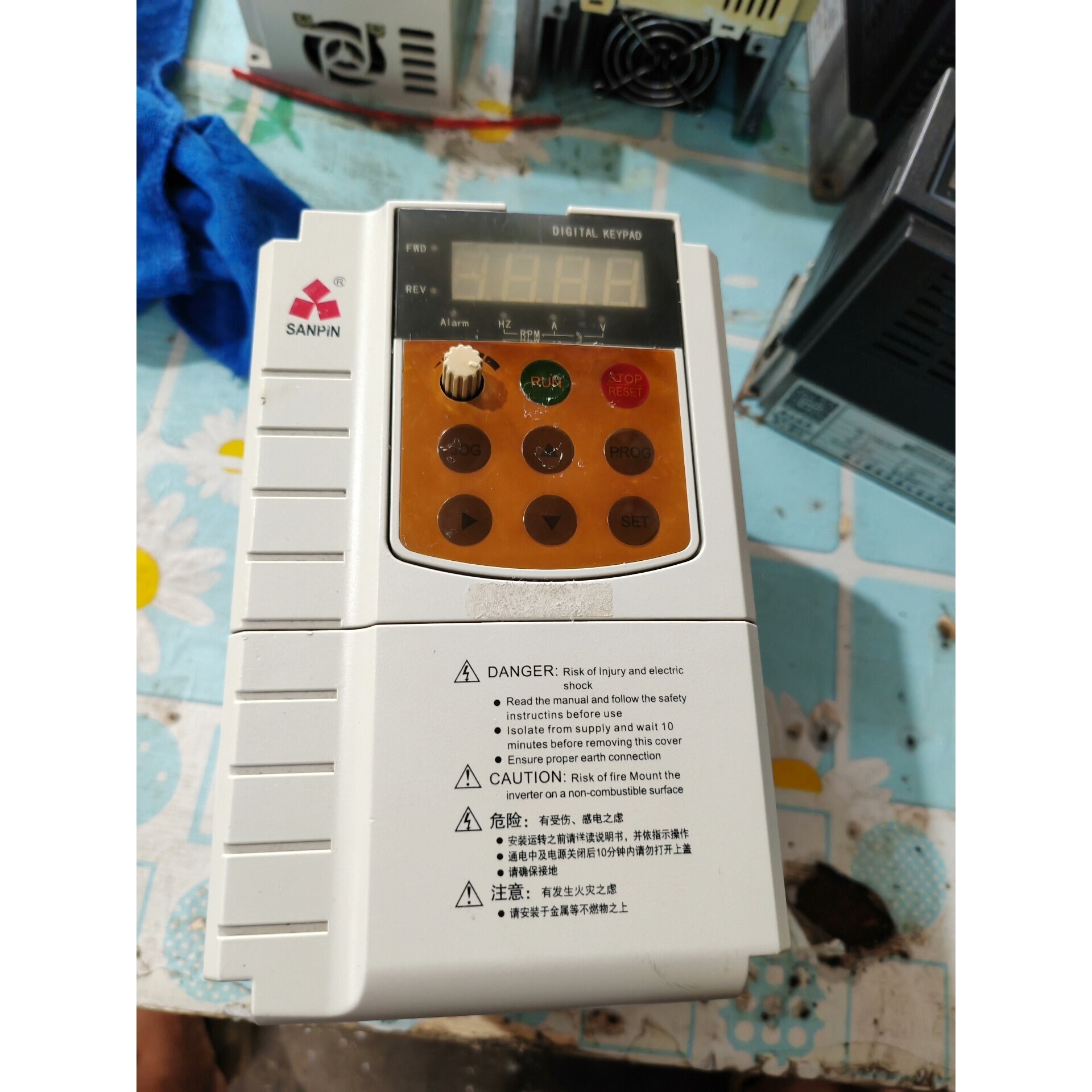 三品变频器SANVC-4T0022G/P,2.2KW,380议价产品