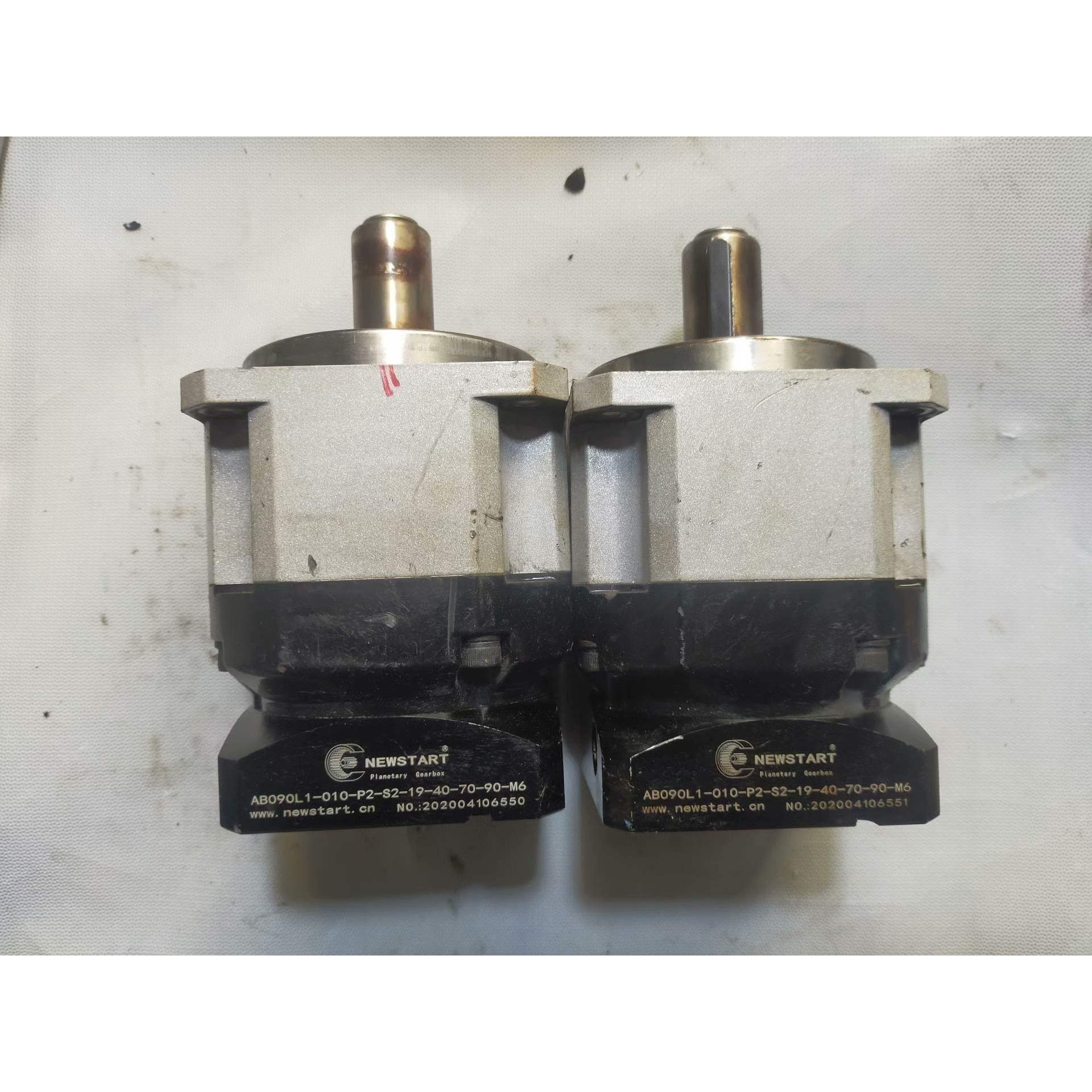 AB09AB090L1-10-P2-S2-19-40-70-议价产品