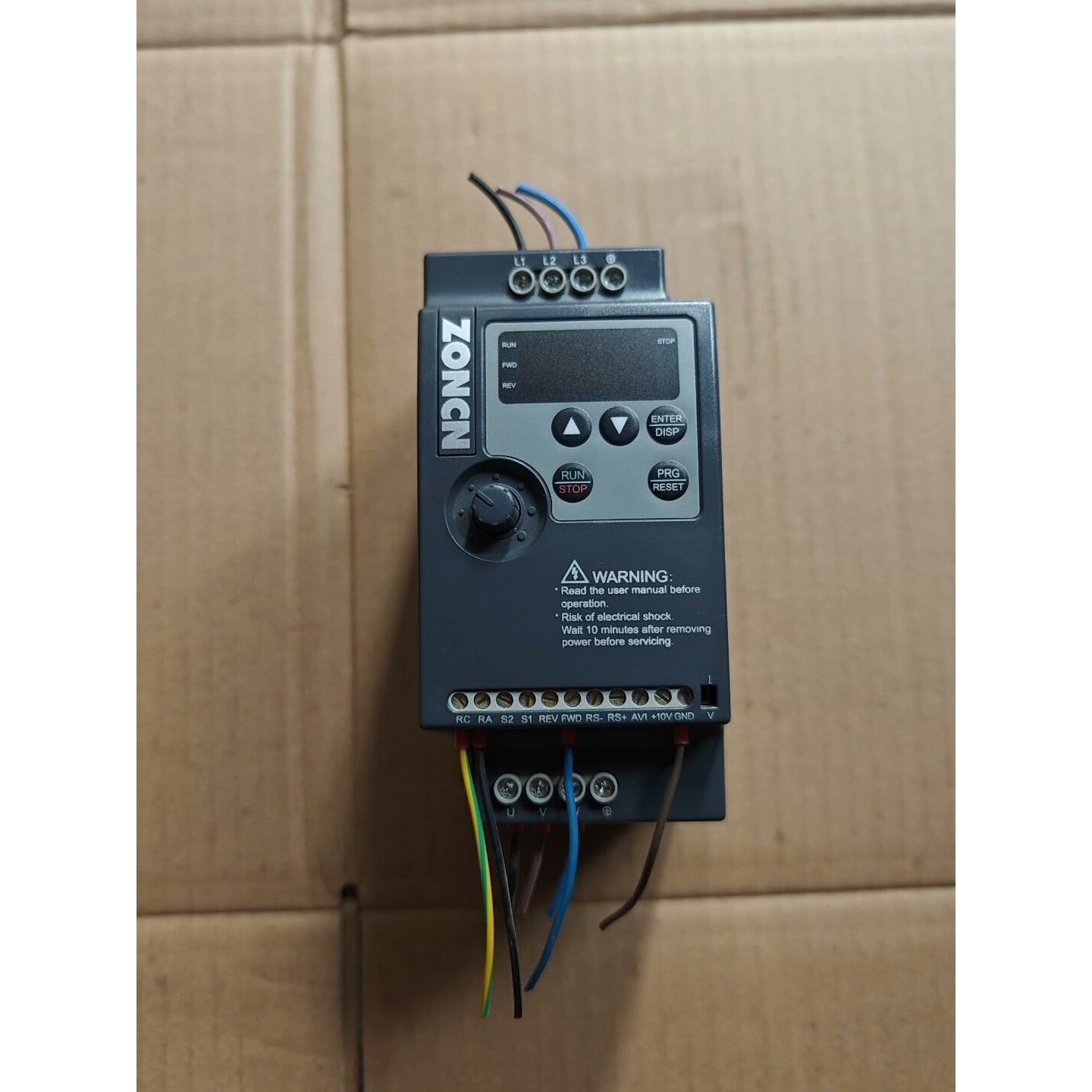 众辰变频器NZ100-2R2G-4   原装拆机  下安装脚议价产品