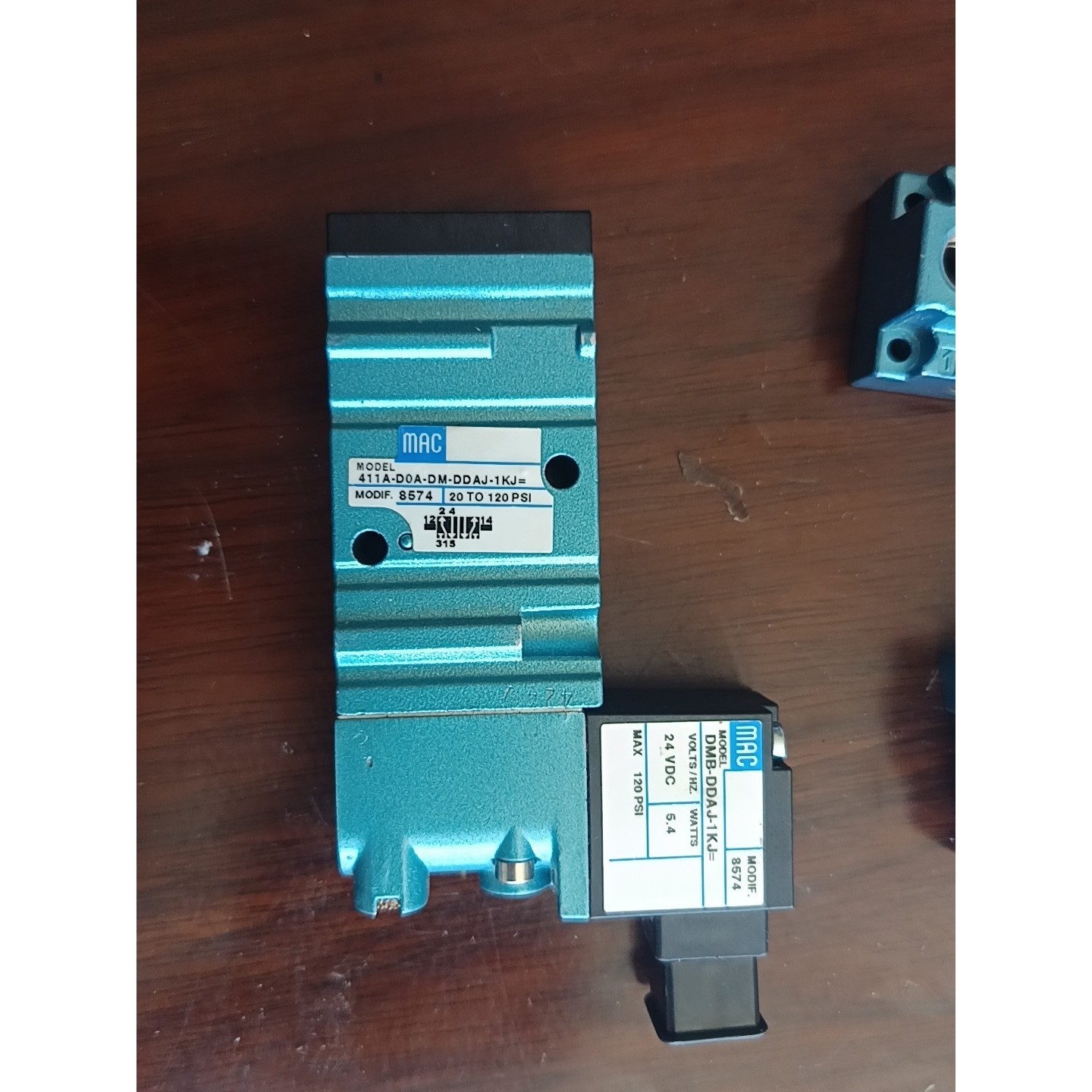 电磁阀,411A-D0A-DM-DDAJ-1KJ=,3议价产品