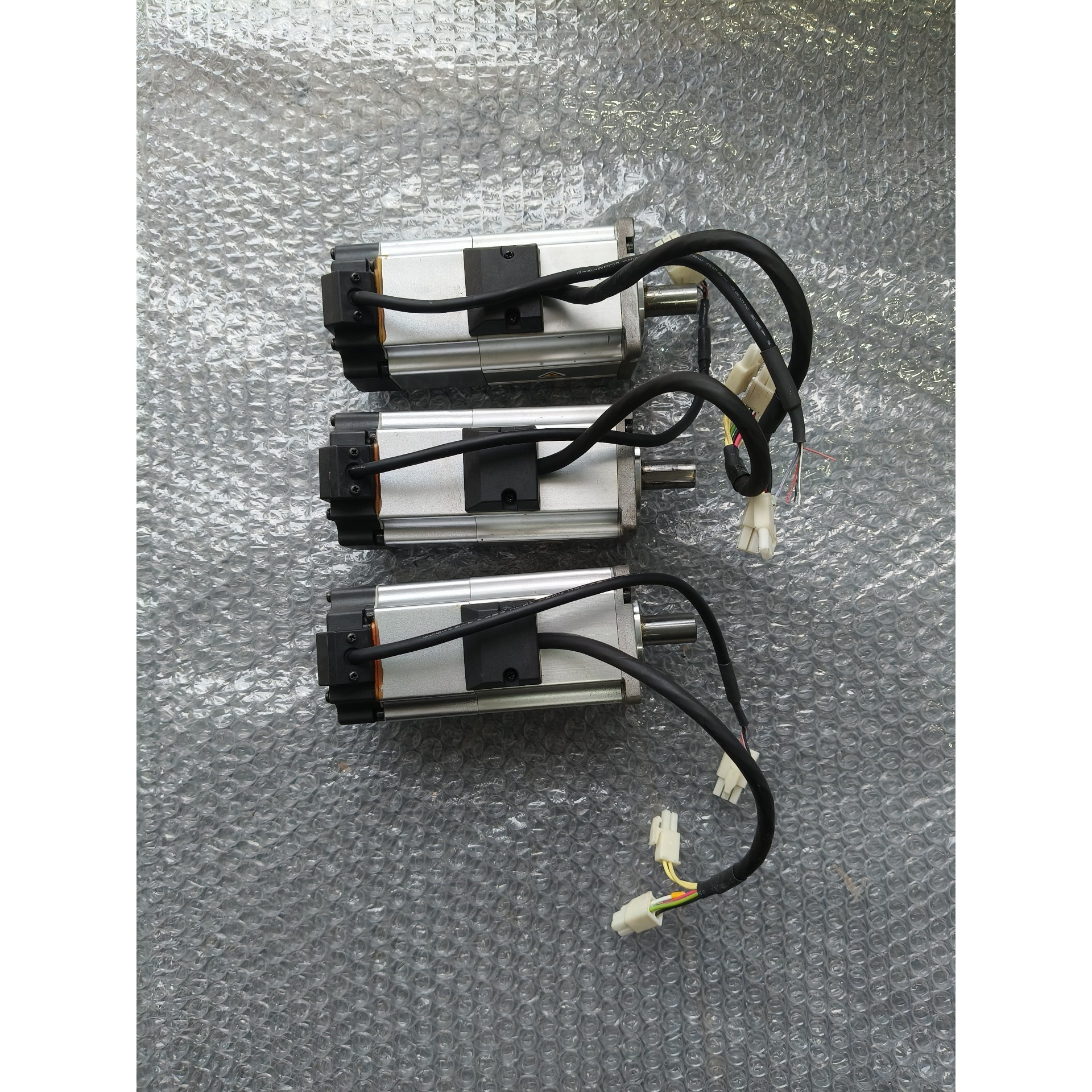 MSMF042L1V2M  A6伺服400W电机 带刹车议价产品