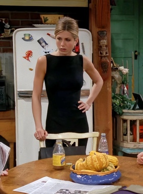 晚时光 5.15 瑞秋一字领修身黑色无袖背心裙遮副乳赫本风一字领裙