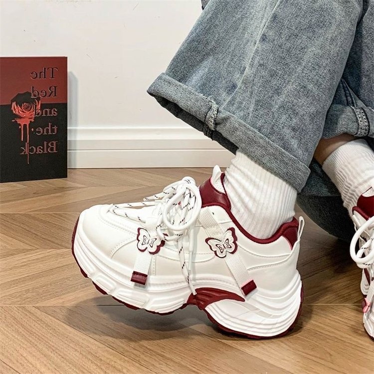 原创蝴蝶运动鞋女皮面2026秋季新款爆款百搭厚底透气老爹鞋女