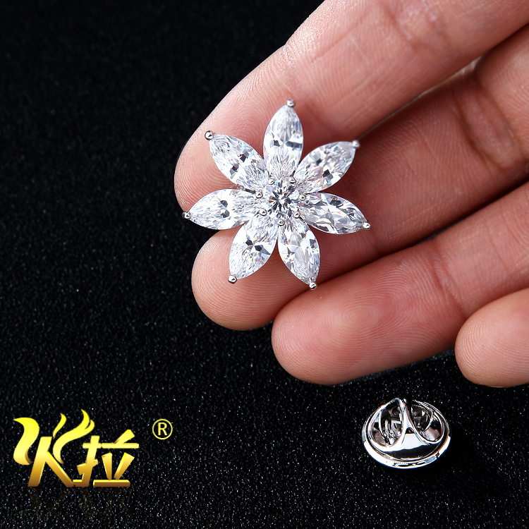 Broche homme en Zircon diamant - Ref 1172812 Image 1