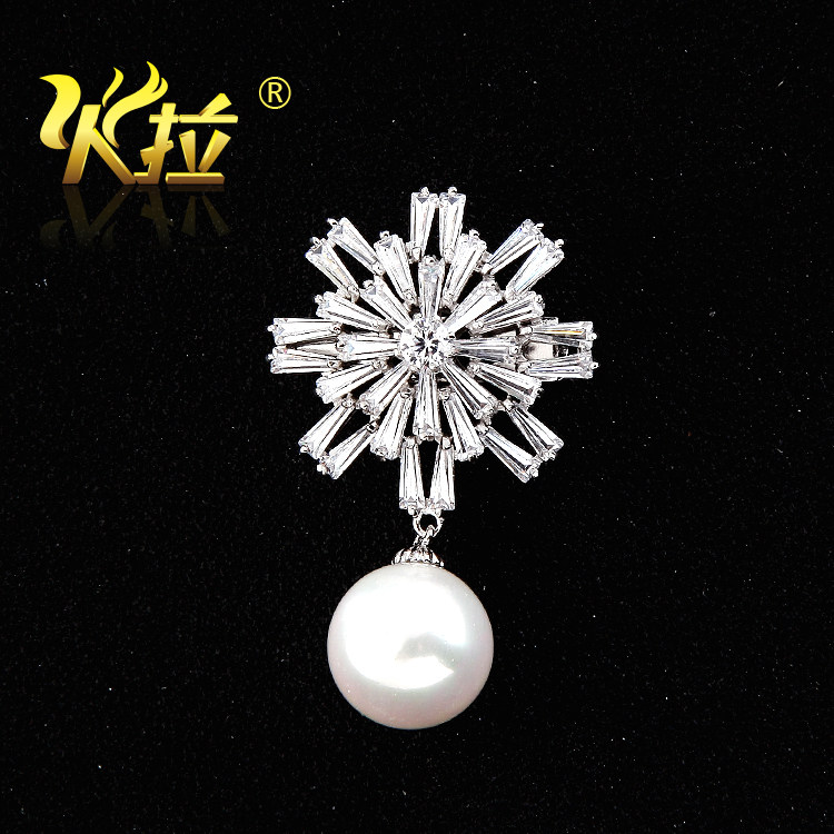 Broche femme en autre - Ref 1175256 Image 1