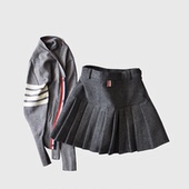 现货TB百褶裙短裙秋冬女2026新款 加厚羊毛呢子高腰百搭A字半身裙