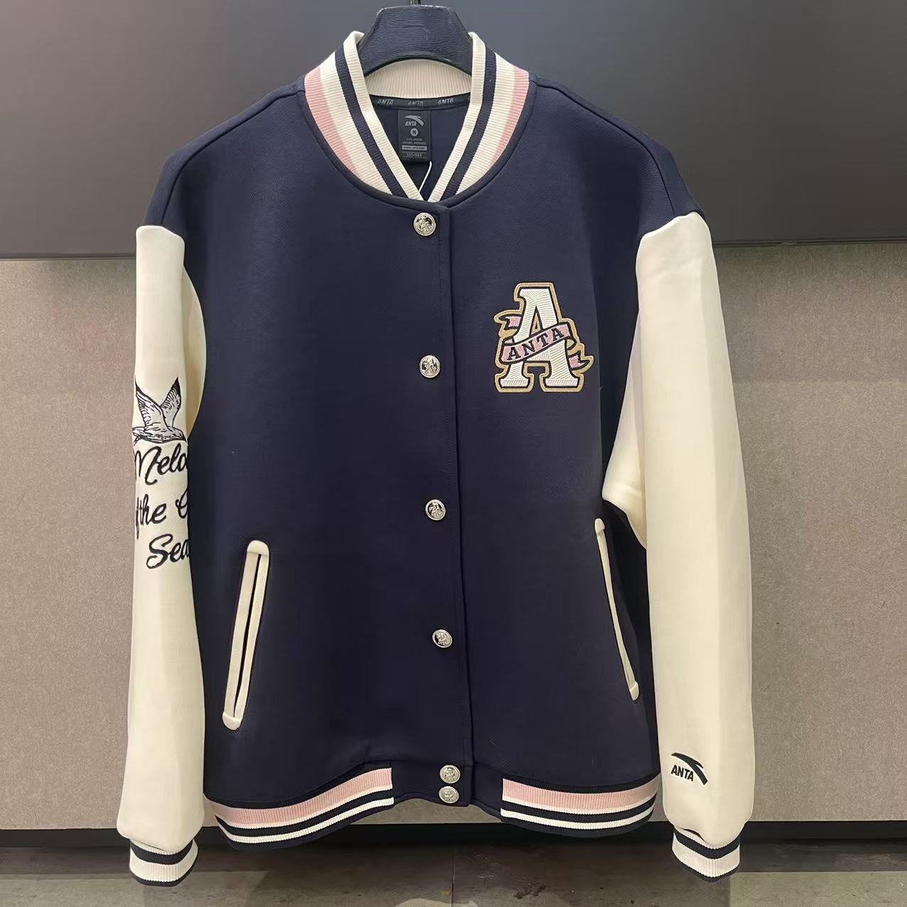 安踏棒球服女款2025春季新款休闲舒适复古拼接宽松外套162518701S