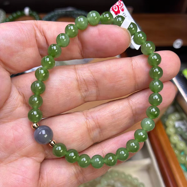 天然和田玉时尚高级碧玉手串微猫眼串珠6mm手链冰底玉石果绿